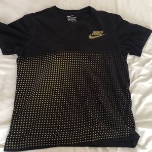 Nike Gold T Shirt EUC Sz M